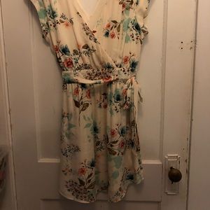 Cream floral v-neck dress